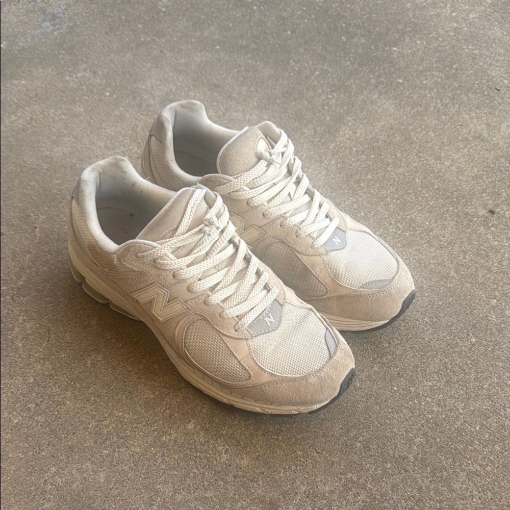 New Balance Cream 2002R Shoes
